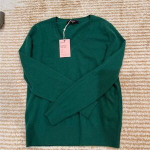 Quince Nile Green Cashmere V neck sweater size medium